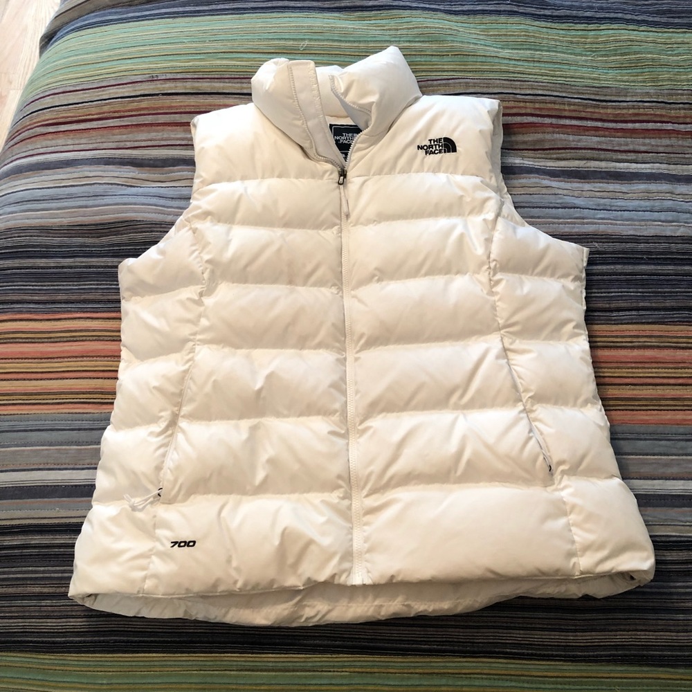 North Face White puffy vest 700 fill